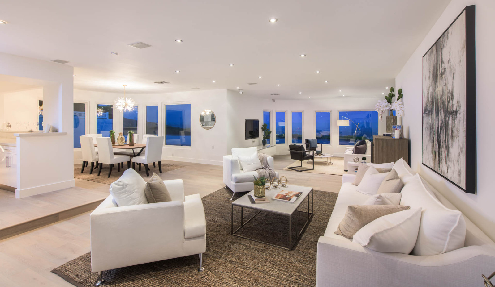 H E S High End Staging