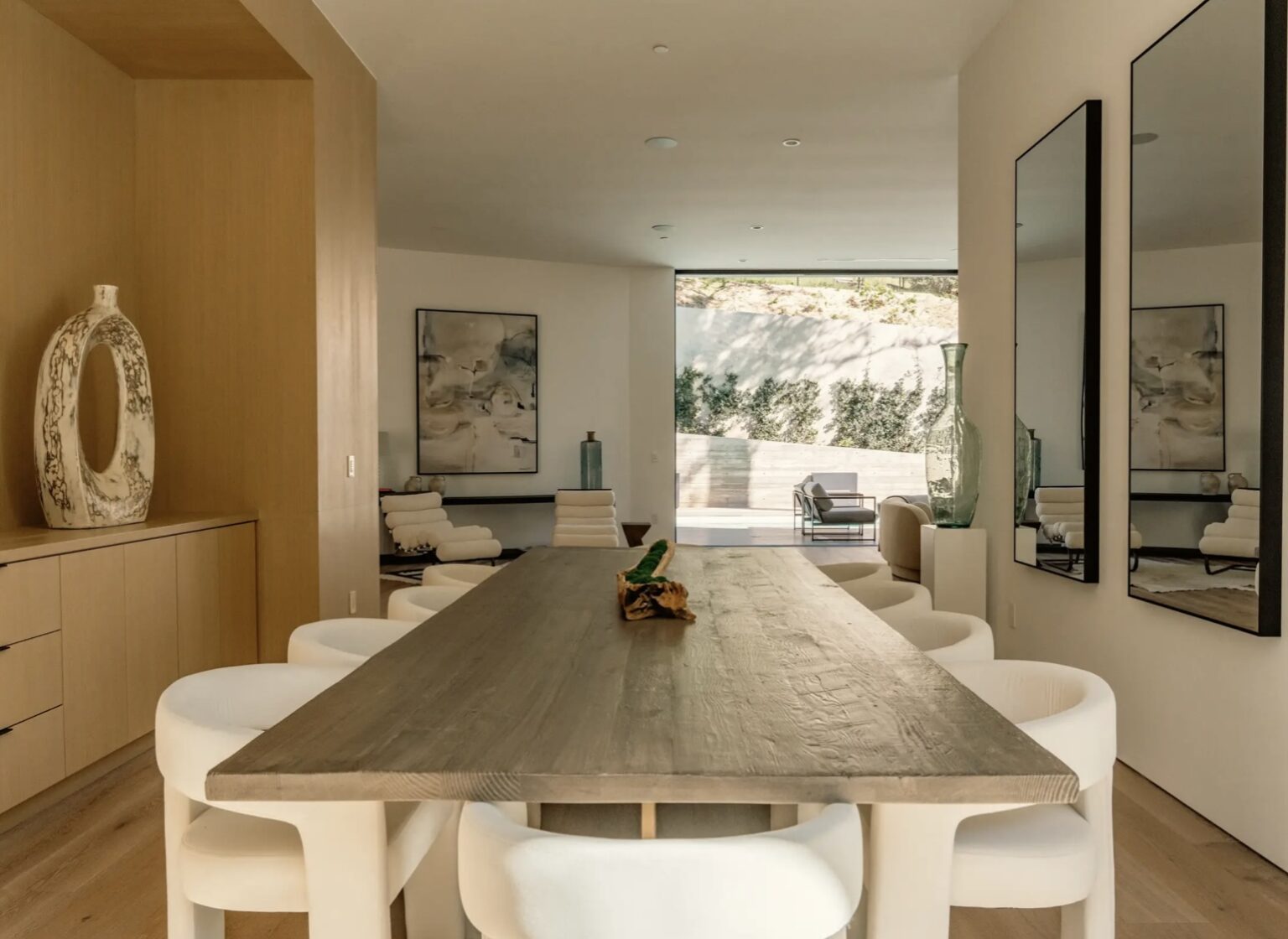H E S | High End Staging
